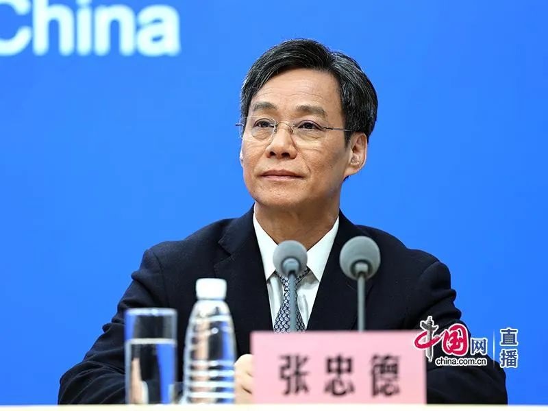 谈球吧