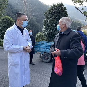 谈球吧
