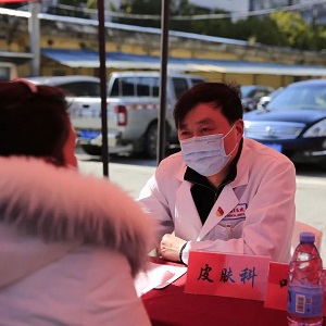 谈球吧