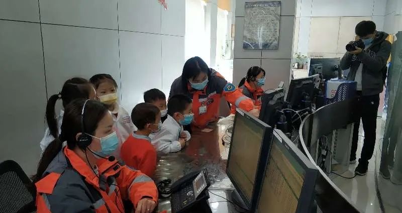 谈球吧