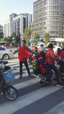 谈球吧