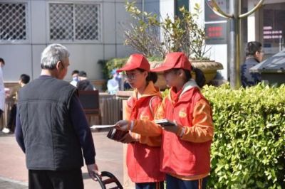 谈球吧