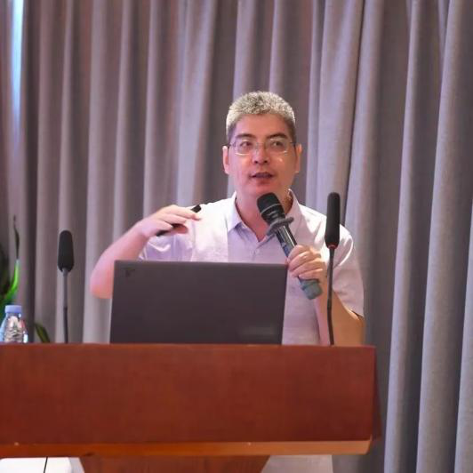谈球吧