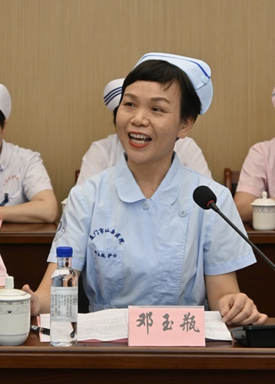 谈球吧