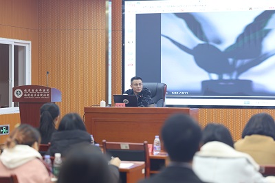 谈球吧