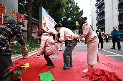 谈球吧
